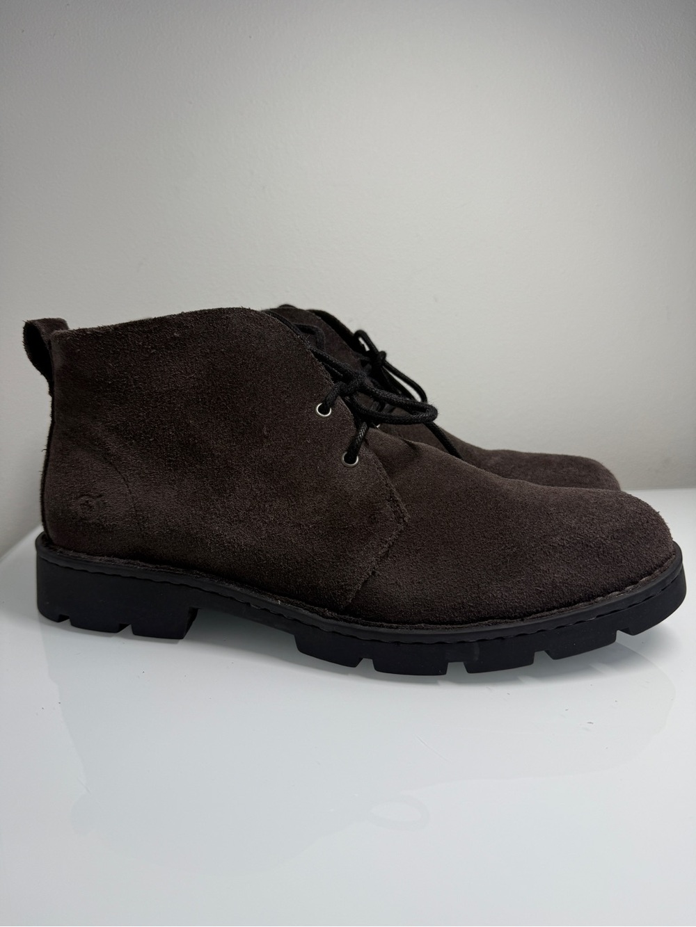 Born Banni Brown Suede Lace Up Ankle Chukka Boots Women’s Size 9.5